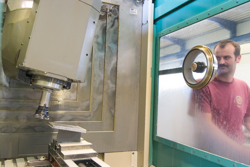 Innovativ-Mechanik Werkzeug + Maschinenbau NC Service GmbH, Nonnweiler-Primsta