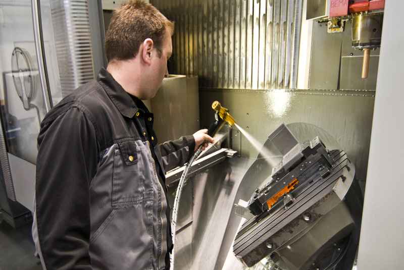 Innovativ-Mechanik Werkzeug + Maschinenbau NC Service GmbH, Nonnweiler-Primsta